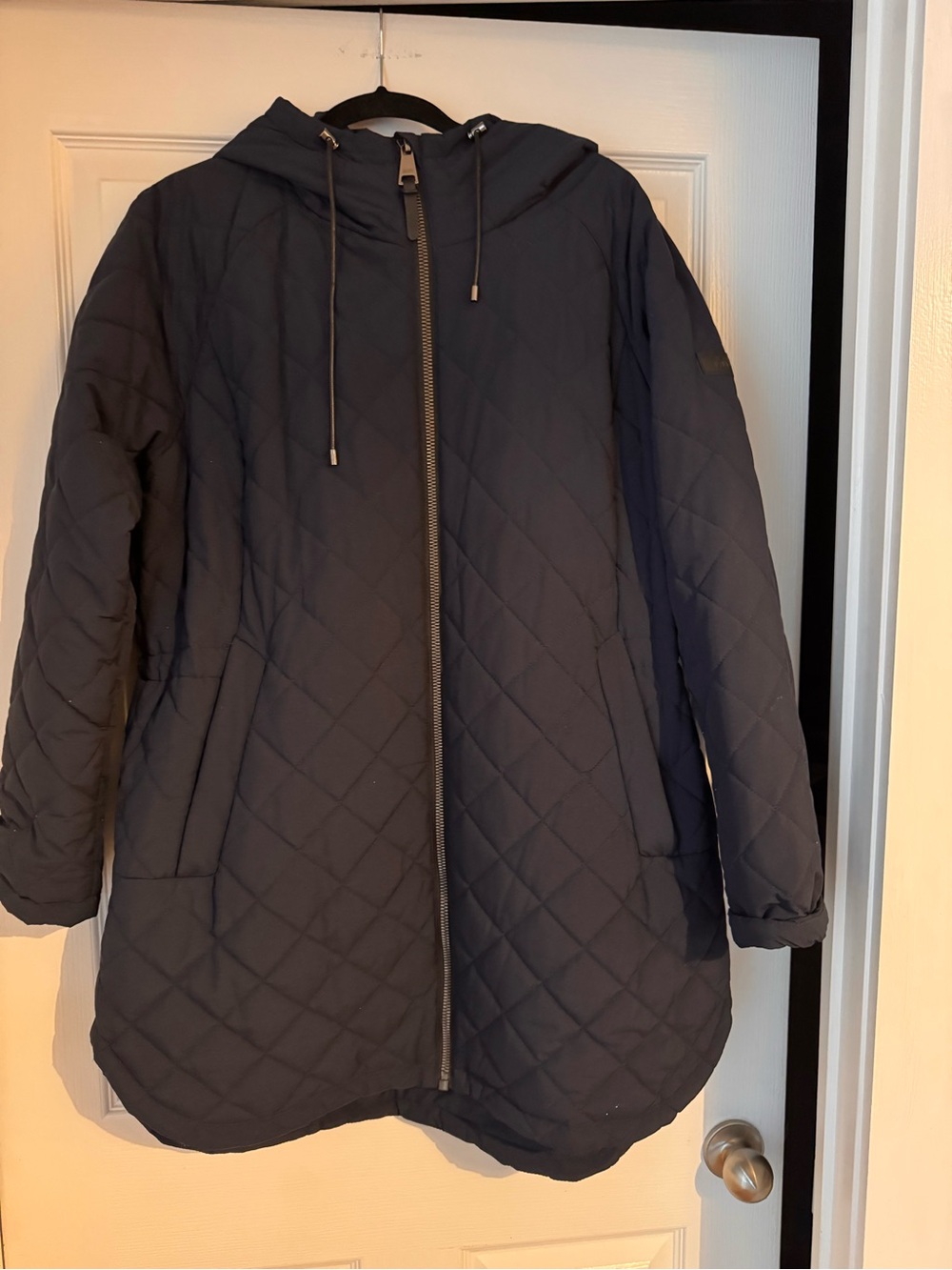 DKNY Quilted Hooded Women's Coat - Navy